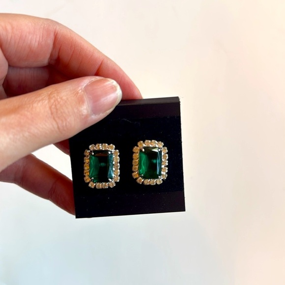 Elegant Green and Silver  Rhinestone Stud Earrings - Picture 2 of 4